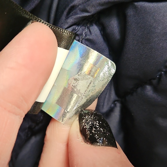 The North Face Kids Quilted Navy Puffer Jacket Size M 10/12 - Picture 6 of 7